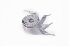 Satin Laces 16mm